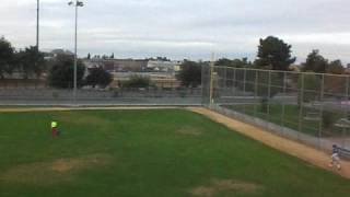 preview picture of video 'Balloon in Gill Park, Milpitas, with Lady Plop 1'