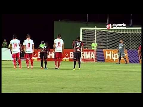Juan faz seu terceiro gol na partida (VITÓRIA 5X1 SERGIPE 29/01/2014)