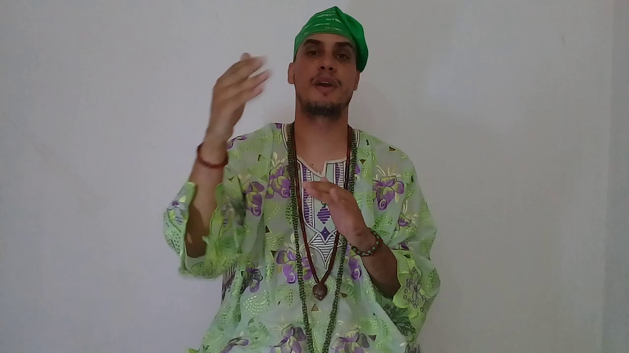 Ìyá mi òşòròngà desfazendo confusão  (Iya mi Oxorongá).