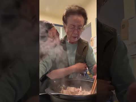 Como minha avó coreana faz ensopado de Kimchi🍲 #Wangshin #FishSauce #AsianFood #KoreanFlavor #AmazonFinds