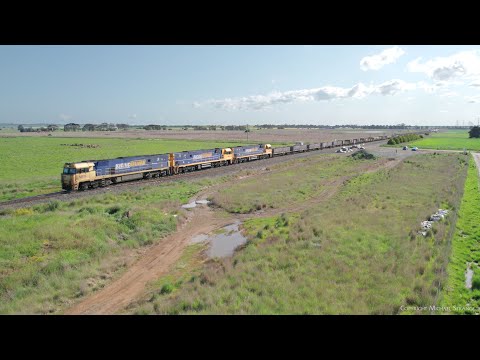 4PM4 Freight Train With Steel Wagons & Shipping Containers (2/10/2022) - PoathTV Australian Railway