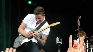 McFly - Newmarket - everybody knows Danny&#39;s solo