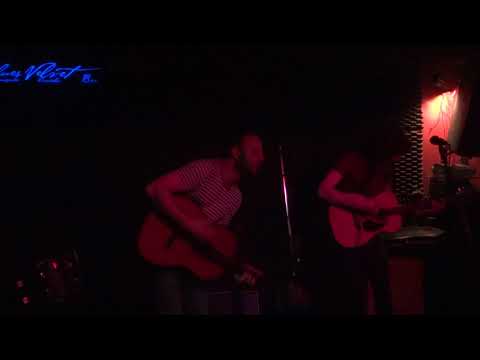 giovaneides bom   senta na banana