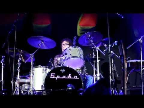 Павел Кузин ("Браво") - Drum solo (Ray Just Arena, 07.11.2014)