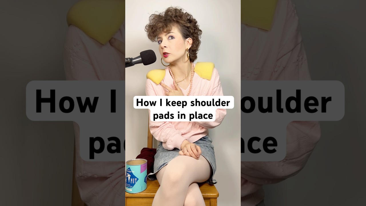 How I keep my shoulder pads in place! #80sfashion