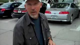 Lloyd Baggs runs over the Venue D.I. - LR Baggs