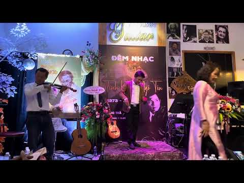 Thể hiện bởi Hoàng Nam
