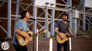 Download lagu Here Comes the Sun - Music Travel Love (The Beatles Cover) Live in Hatta, Dubai mp3