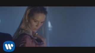 Mary Komasa - Come (you’ll wanna see how it ends) [Official Music Video]