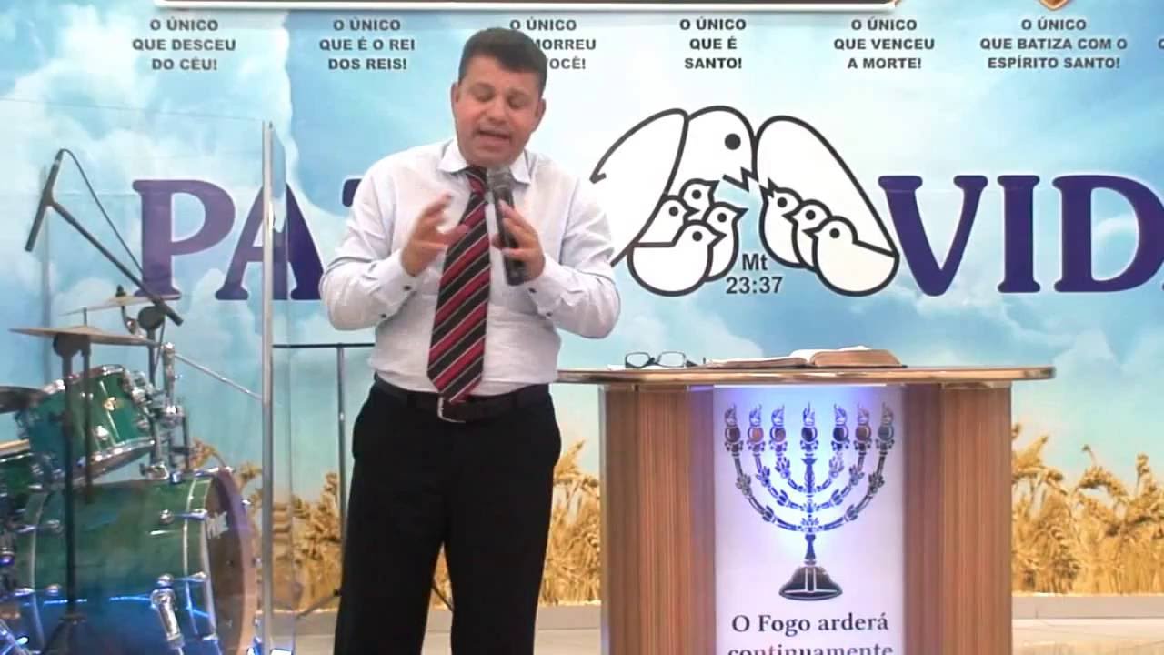 Salmos 101:6 - Os olhos de Deus estão á procura dos fiéis desta terra... Será você um deles?