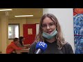 Mondkapjes op het Stedelijk Dalton in Dordrecht: 'Vervelend, maar ik begrijp het wel'