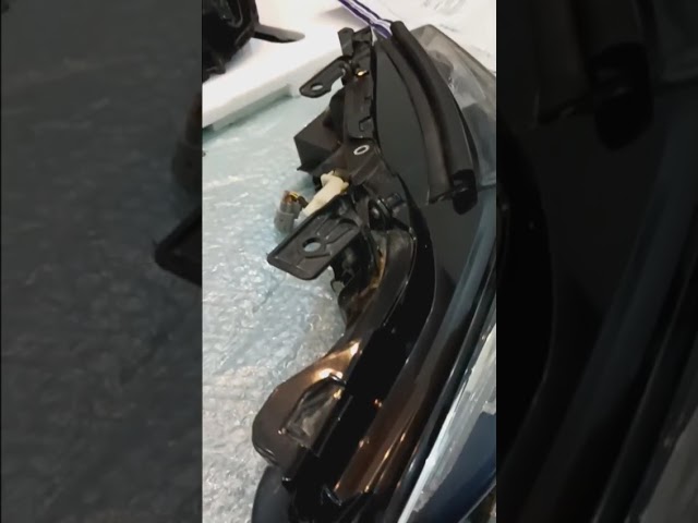 شمعة نور وكالة جهة الراكب تويوتا كامري 2021 2024