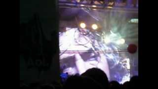 &quot;Knives Out&quot; (Live at Yonge-Dundas Square) - THE FLAMING LIPS