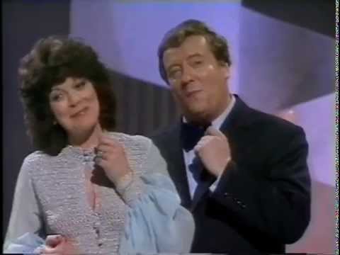 Stuart Burrows  & Elizabeth Robson -  People Will Say We're In Love