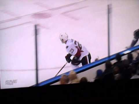 Kaspars Daugavins takes out 6'6" Keith Aulie