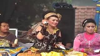 Download lagu SELEKSI TERBAIK 3 JAIPONG KLASIK MAMAHNIA BANDUNG LIVE DESA SINDANGHEULA mp3