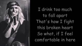 Miranda Lambert ~ Ugly Lights (Lyrics)