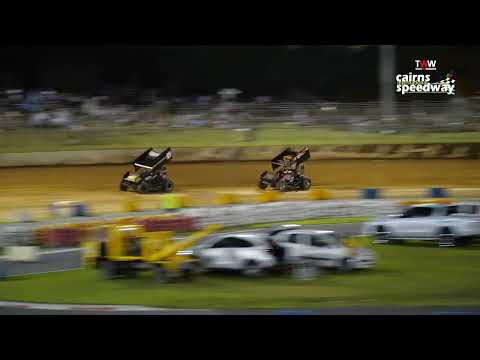 Oct 15th Sp2 at TWW Cairns Speedway - Sprintcar heat 2
