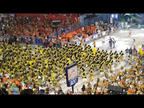 Bateria São Clemente  - Desfile oficial 2018