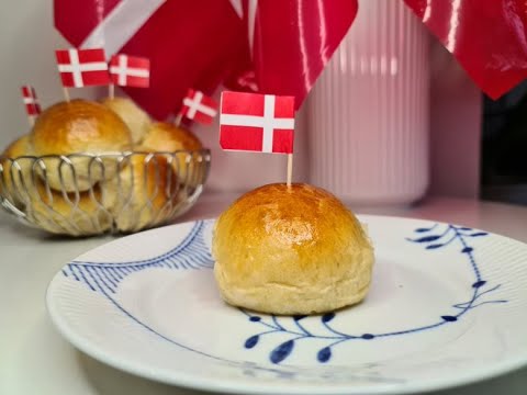 Lækre og luftige fødselsdagsboller 😍 | @bagmedmia ❣️