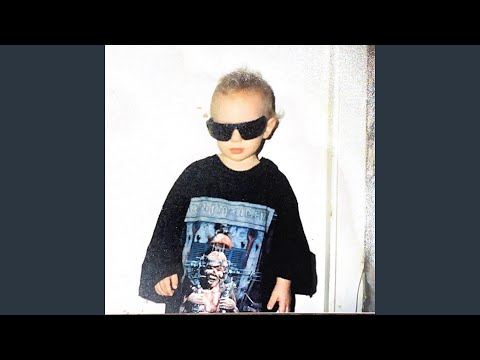 Video thumbnail for Новая рок звезда (New rock star)