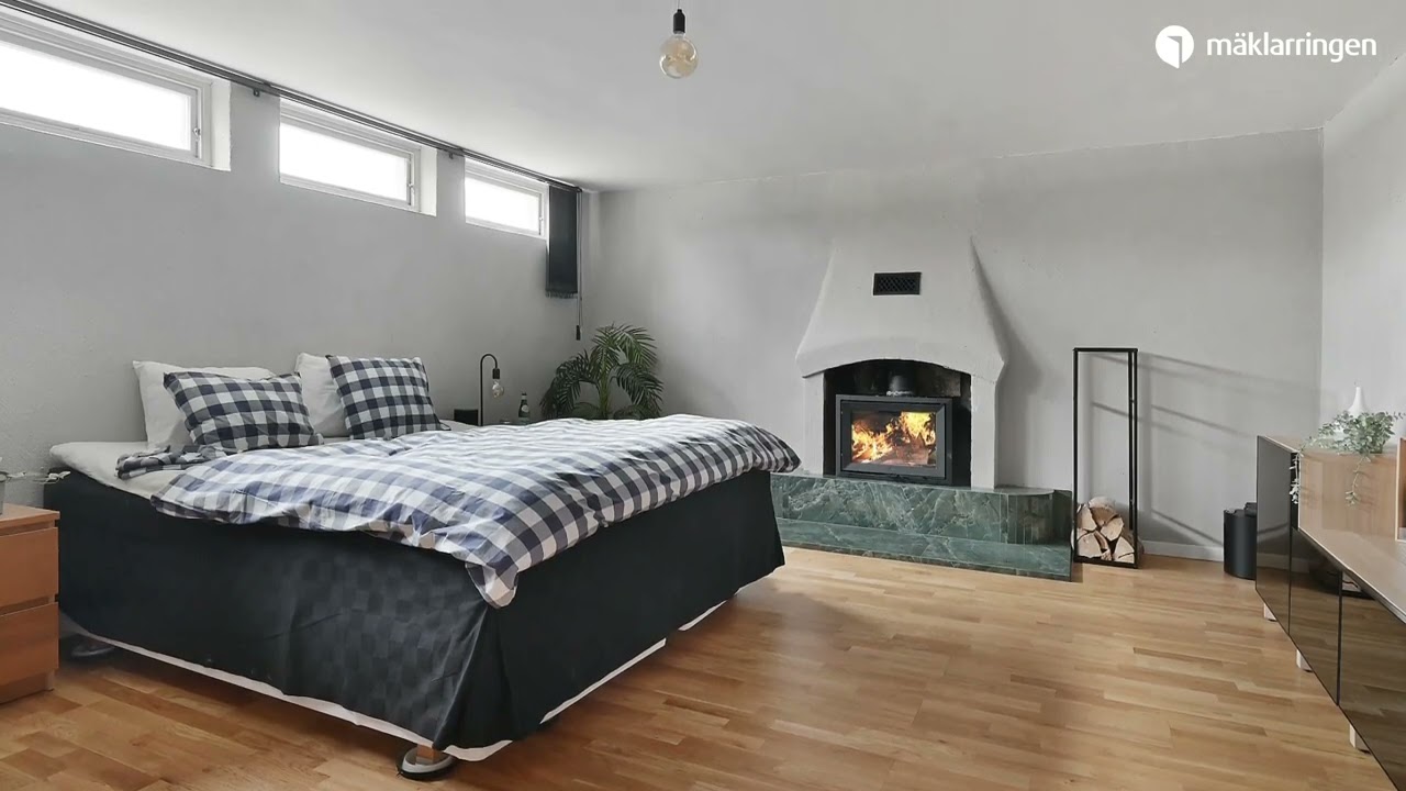 6 rum Villa på Kronvägen 18 Skälby Järfälla kommun - video