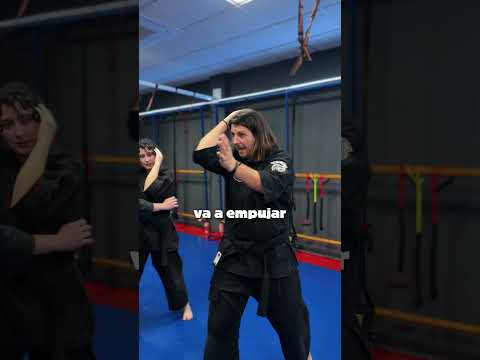 Defensa empujón o intento de estrangulación #kenpo #selfdefense #artesmarciales #mma #martialarts
