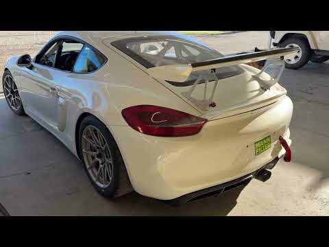 2016 Porsche Cayman GT4 Race Car