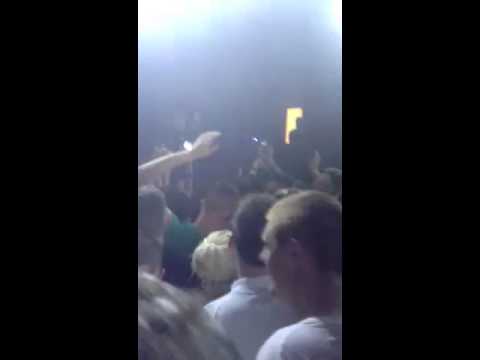 Steve aoki- turbulence remix