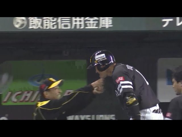 【6回表】頼れる男がスタメンに帰ってきた!! ホークス・内川の復帰後初アーチで大量リード!! 2018/10/19 パーソル CS パ final L-H