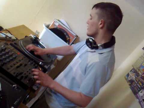 DJ Yannis G & Mr E (Bounce)