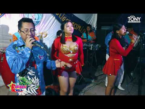 MIS LAGRIMAS EN EL LICOR // FUERZA REAL (Las Delicias)