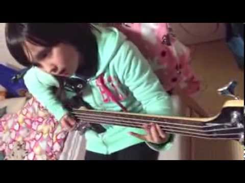 ROCKSMITH Audrey (10 years old) Plays Bass - We Three Kings - Versus Them  - 99% ロックスミス２０１４