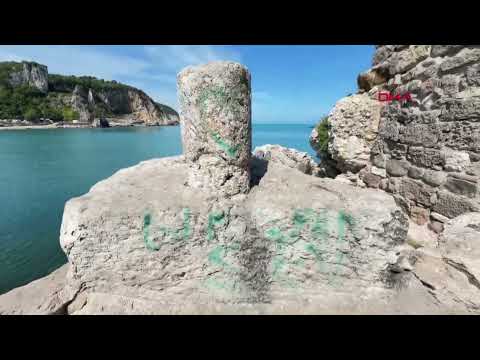 Amasra’da tarihi 'Direkli Kaya’ya boyayla zarar verdiler