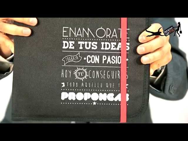 Vídeo relacionado con Regalo Grabado - Carpeta Portadocumentos Portafolios Personalizado | Grabado Elegante | Múltiples Compartimentos | Bloc Notas A4 | Bolsillo para Smartphone | Ranuras para Tarjetas, Gris, Poliéster