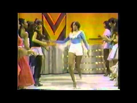 Soul Train Line - Da Ya Think I'm Sexy (Rod Stewart)