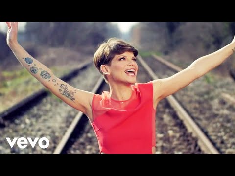 Alessandra Amoroso - Comunque andare (Video Ufficiale)