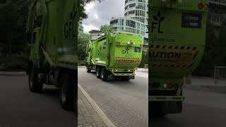 Download lagu Loud 😒 Beeping Reversing Recycling ♻️ Truck!!!!!!!! mp3