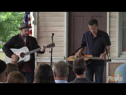 Rob Ickes & Trey Hensley "Born In A Barn"