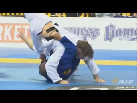 Bruno Malfacine - pant grip butterfly sweep
