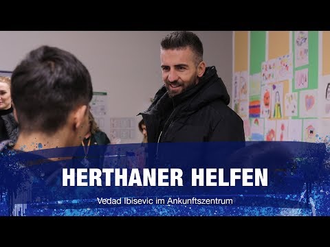 Herthaner Helfen 2019 - Vedad Ibisevic im Ankunftszentrum - Hertha BSC