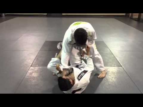 Half guard pass - Master Boca - Premier BJJ