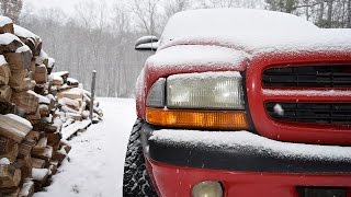 Taking a close look at my rusty 2001 Dodge Dakota - Getting ready to sell...