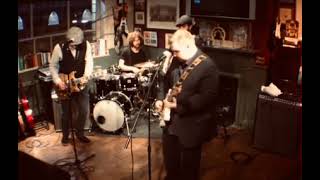 Light Are On But Nobody&#39;s Home (Albert Collins) by Blues Shaker