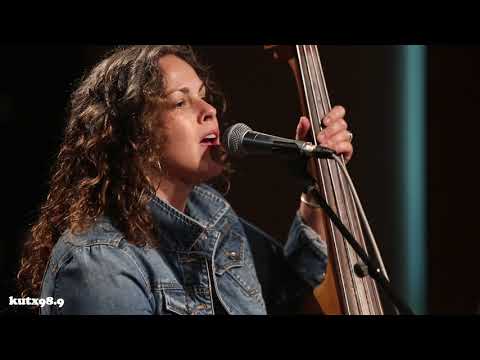 Amy LaVere & Will Sexton- How (Live in KUTX Studio 1A)