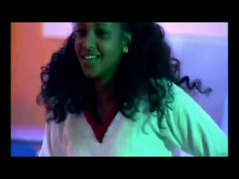 Bereket Mengisteab - Welela / ወለላ - Eritrean Music Video  Performance - Official
