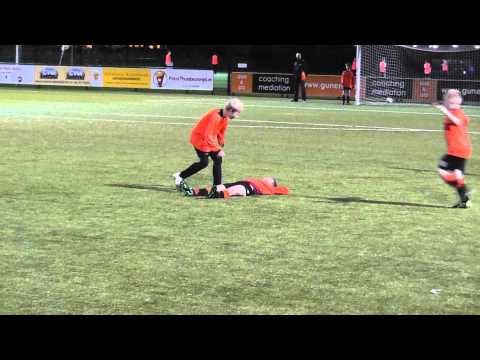 17 oktober 2012 VV De Meern E5 - VV De Meern E9 vr 5-4 Doelpunt Leandro, assist Bas