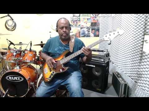 Black Sabbath- Paranoid (Bass cover)