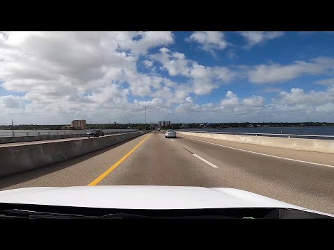 Brevard County, Florida - Driving the Eau Gallie Causeway (2022)