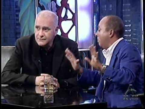 Bacan habla con Carlos Otero